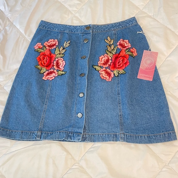 one the land Dresses & Skirts - Skirt one the land size Large Vintage look